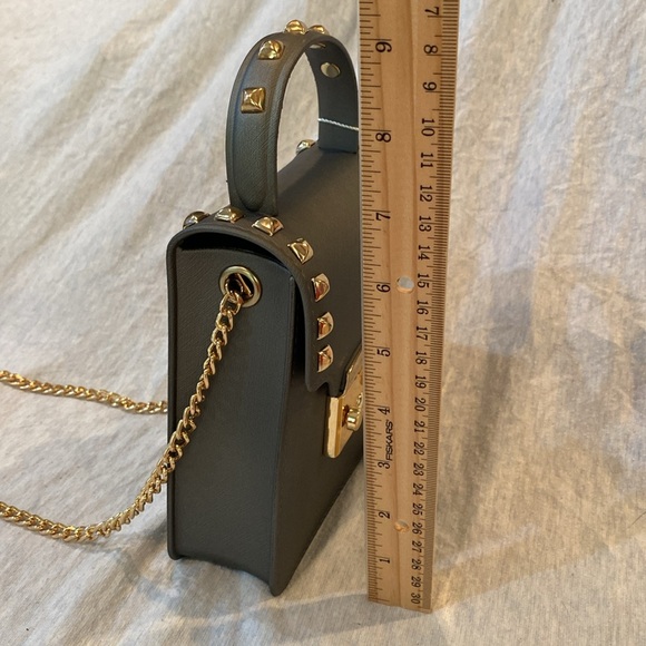 Elegant Gold RockStudded, Chain Strap, Crossbody Top Handle Bag Steel Gray NWT - Picture 7 of 14